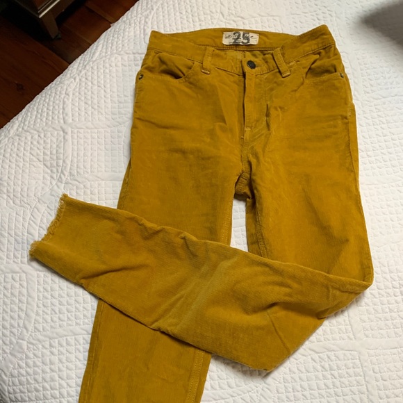 yellow gold jeans